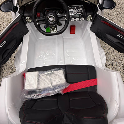 [STORE ONLY] 24V White Ride On Drift Car