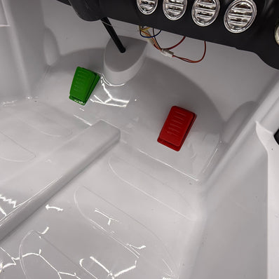 [STORE ONLY] 24V White Ride On Drift Car