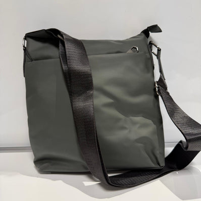 Men Sleek Cross Bag